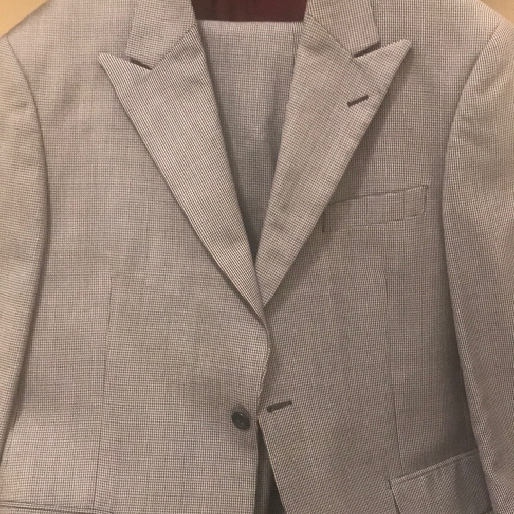 Men’s three piece suit! Sharp!